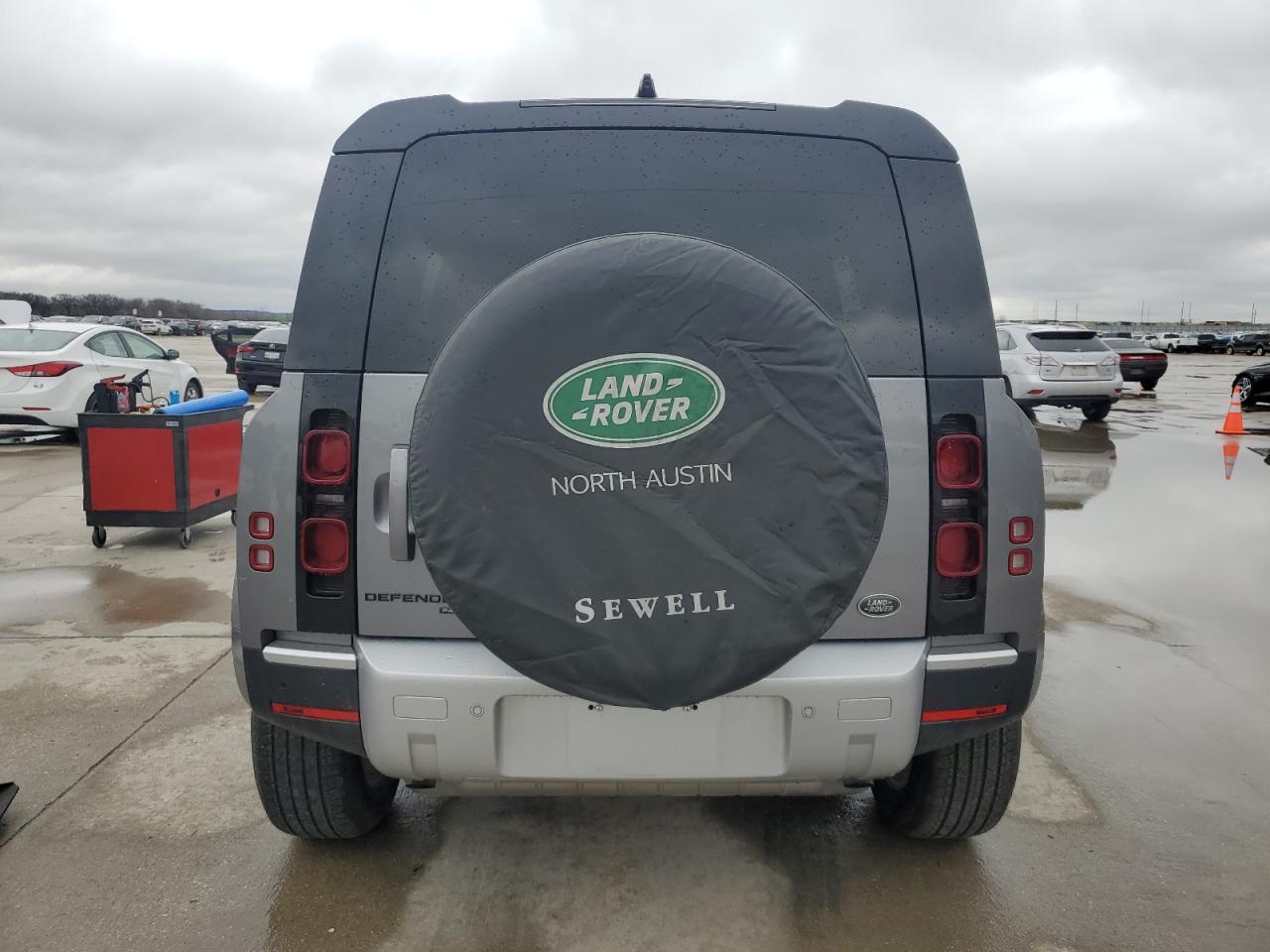 2021 Land Rover Defender - Image 6