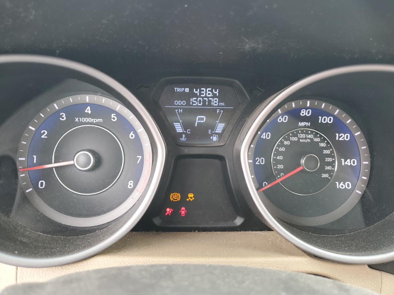 2013 Hyundai Elantra - Image 9