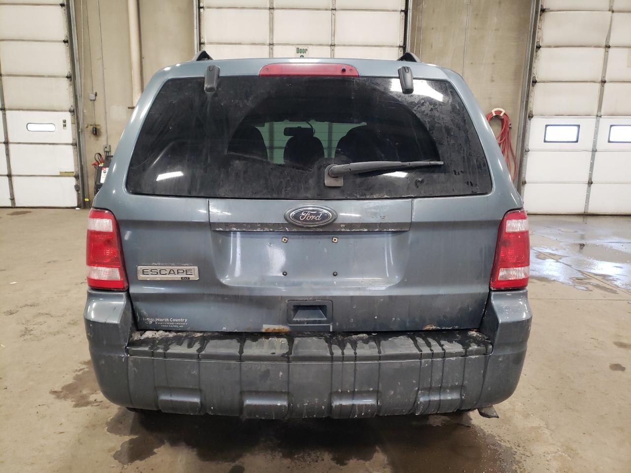 2010 Ford Escape - Image 6