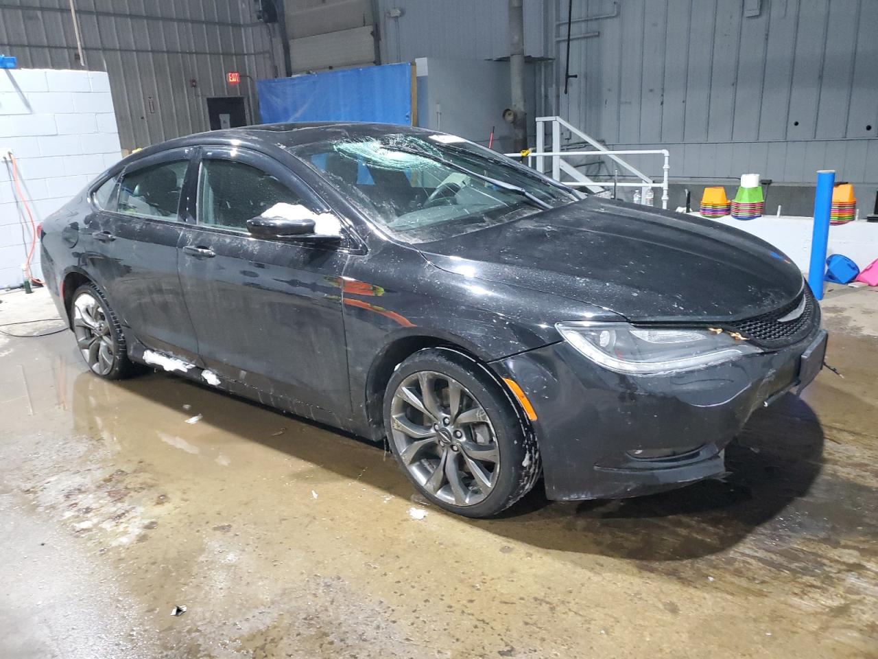 2015 Chrysler 200 - Image 4