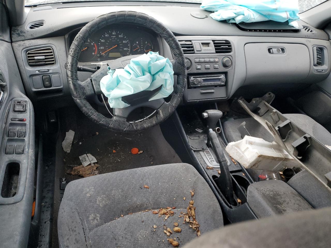2001 Honda Accord - Image 8