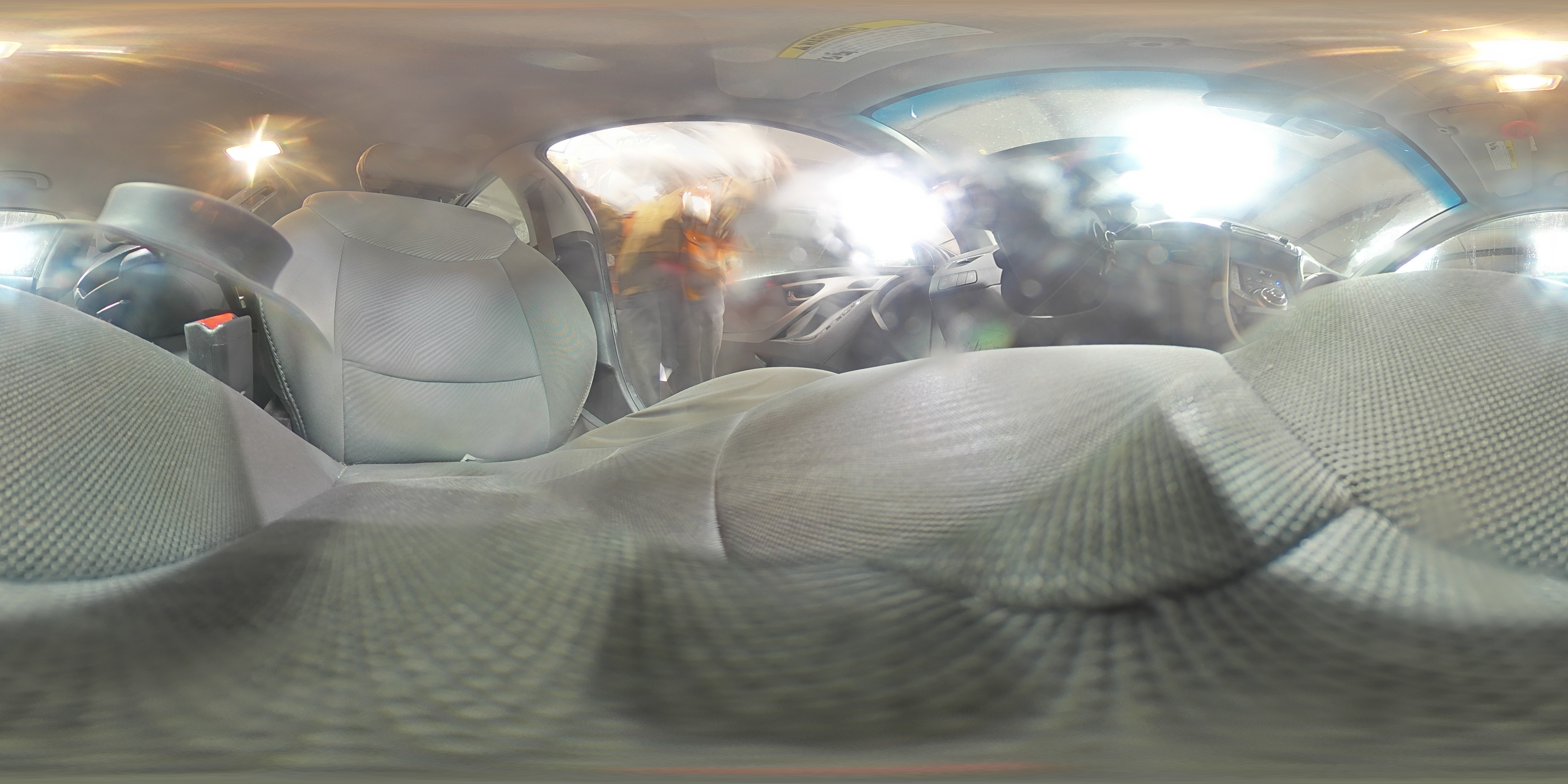 2013 Hyundai Elantra - Image 15