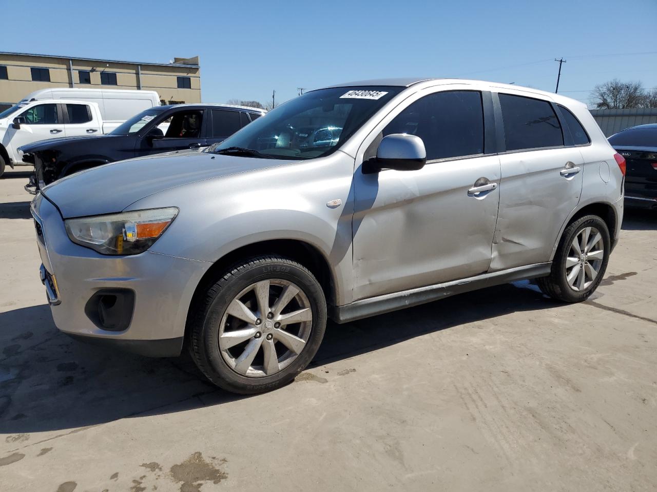 2014 Mitsubishi Outlander - Image 1