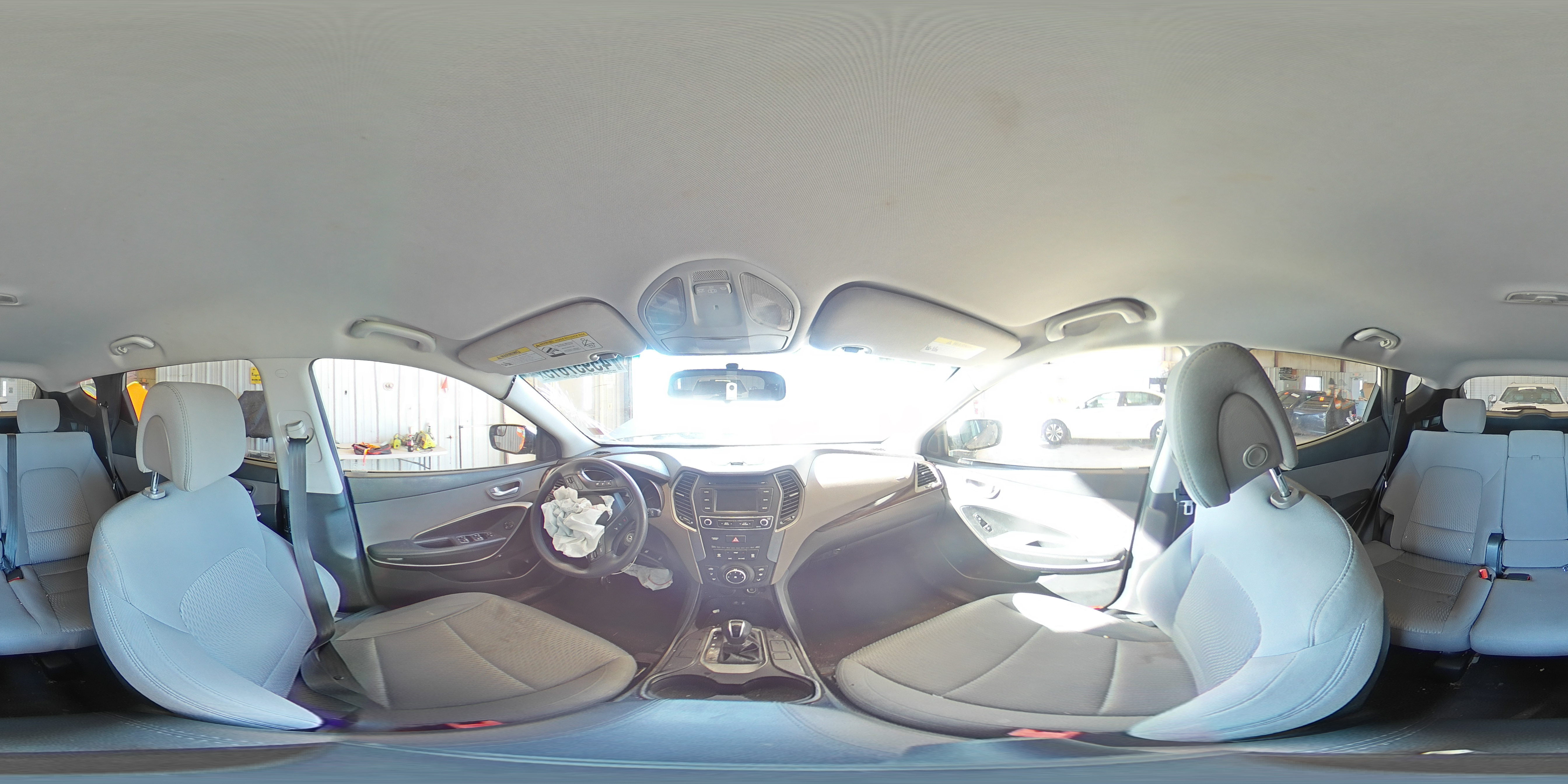 2017 Hyundai Santa Fe - Image 14
