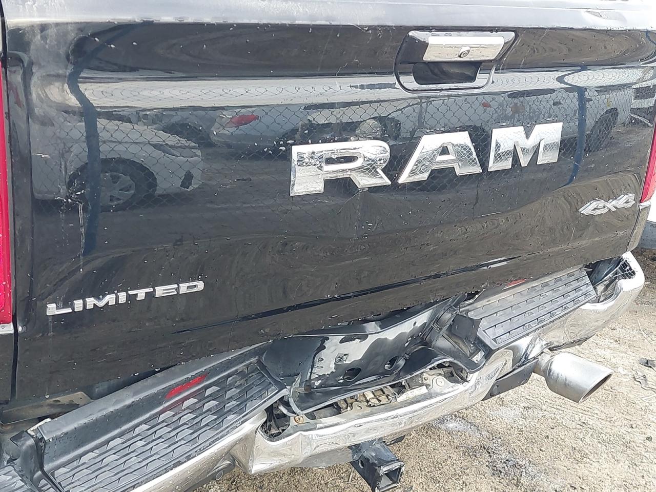 1C6SRFHT4LN106076 - 2020 RAM 1500, Laramie - #44098045