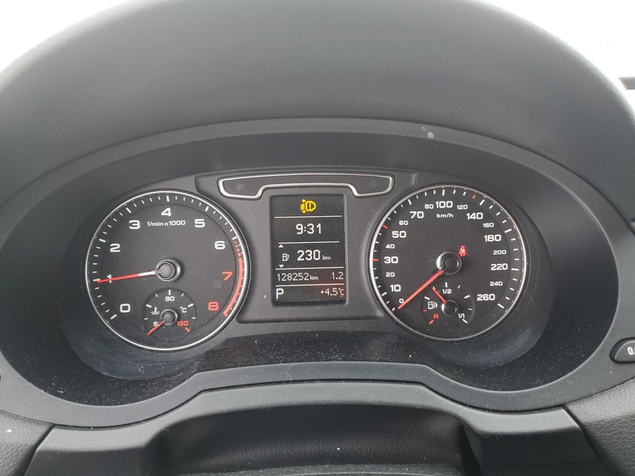 2015 Audi Q3 - Image 9