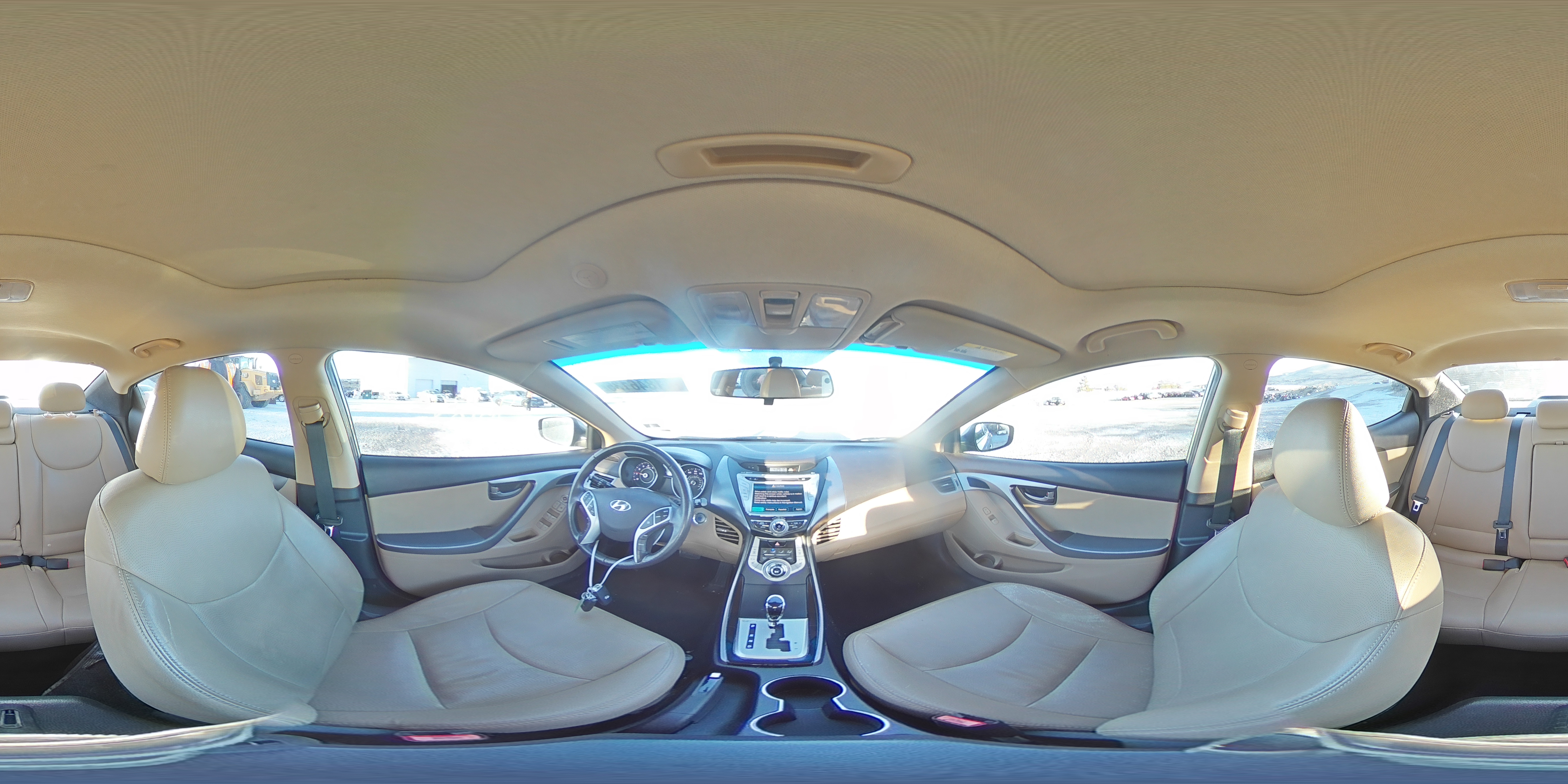2012 Hyundai Elantra - Image 14