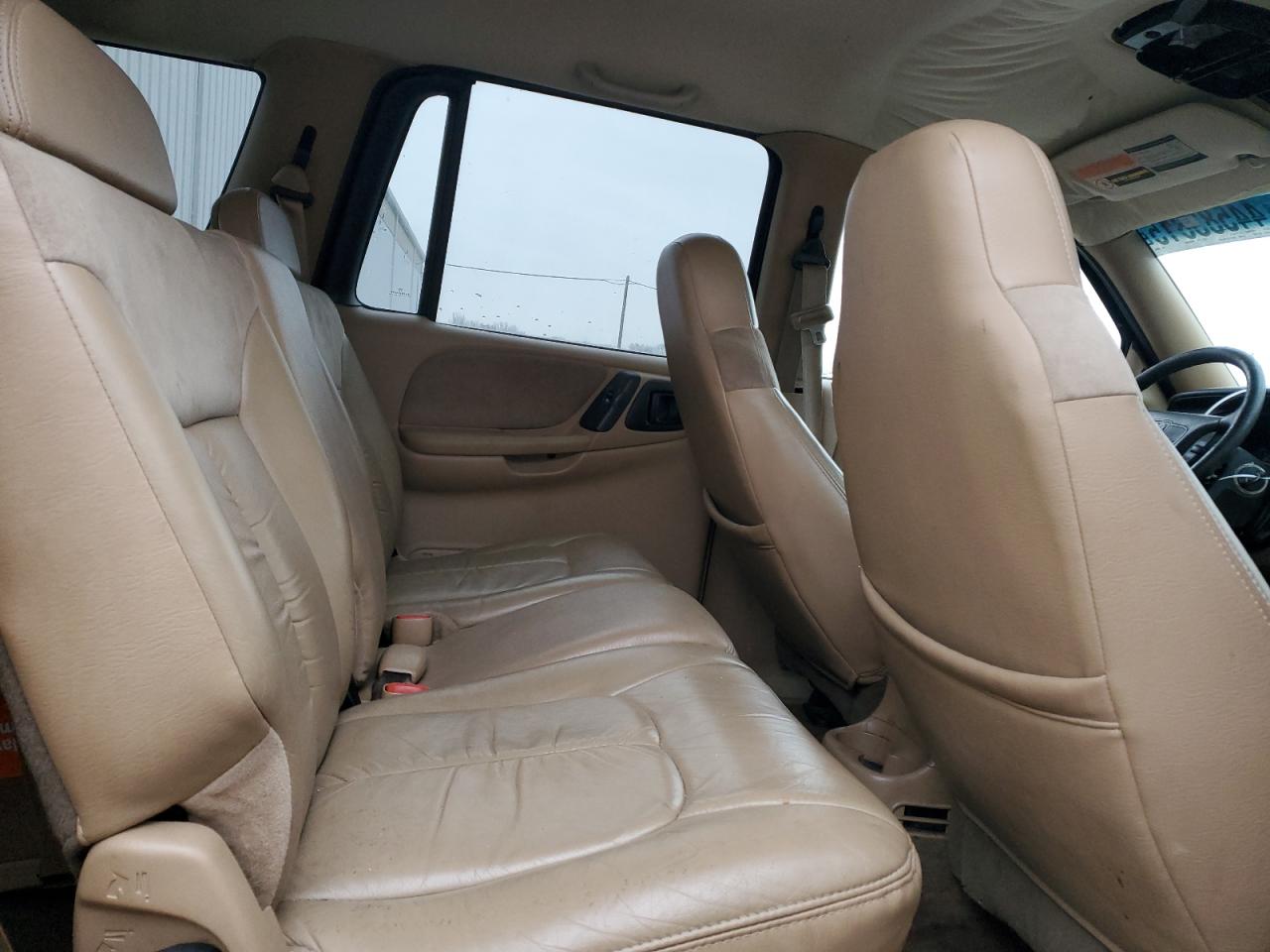 1999 Dodge Durango - Image 11