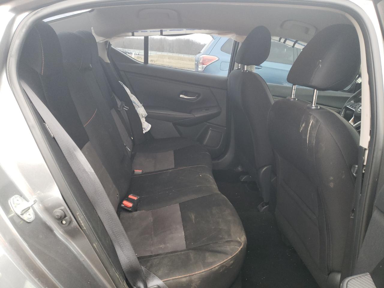 2021 Nissan Sentra - Image 10