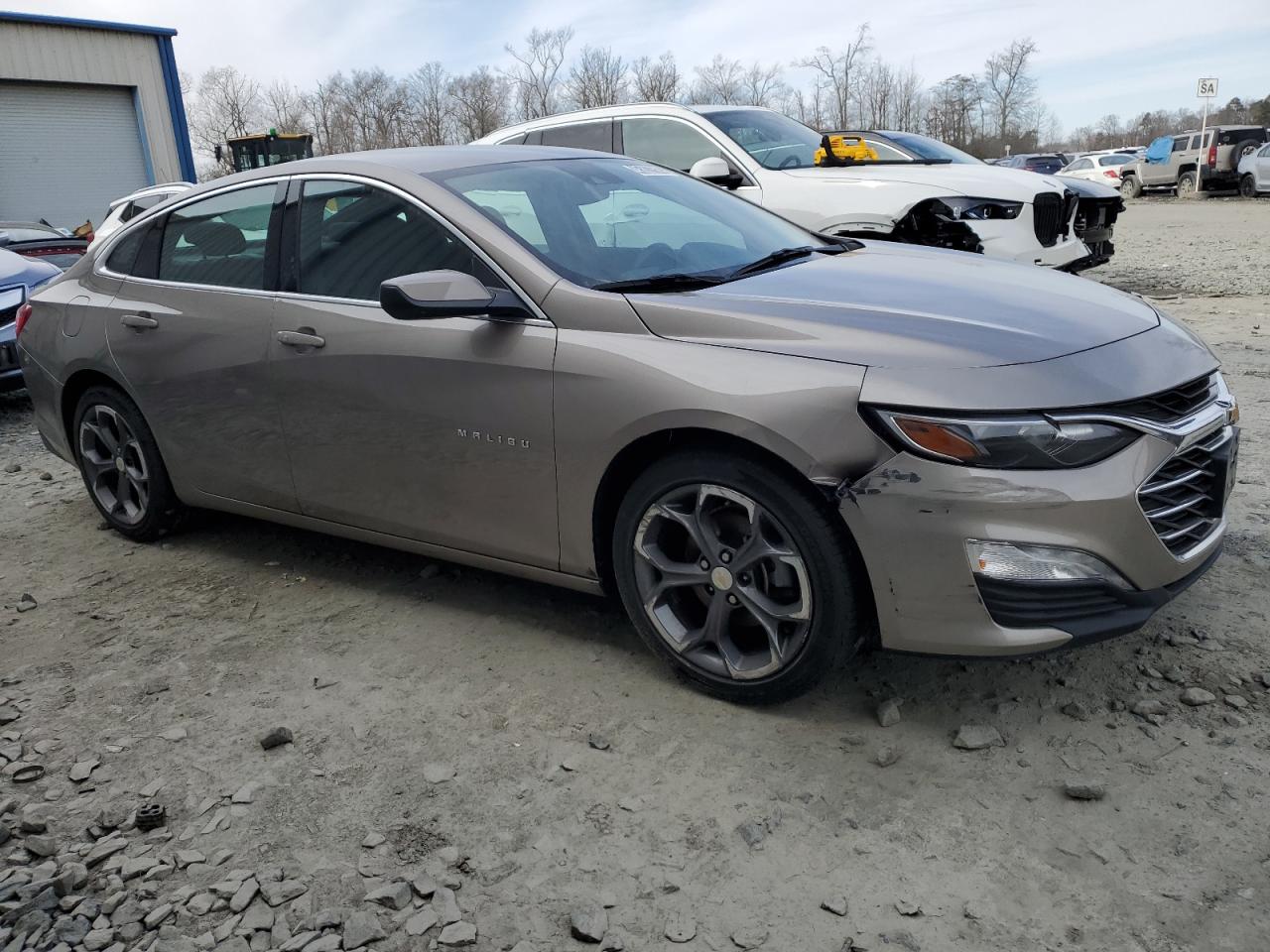2023 Chevrolet Malibu - Image 4