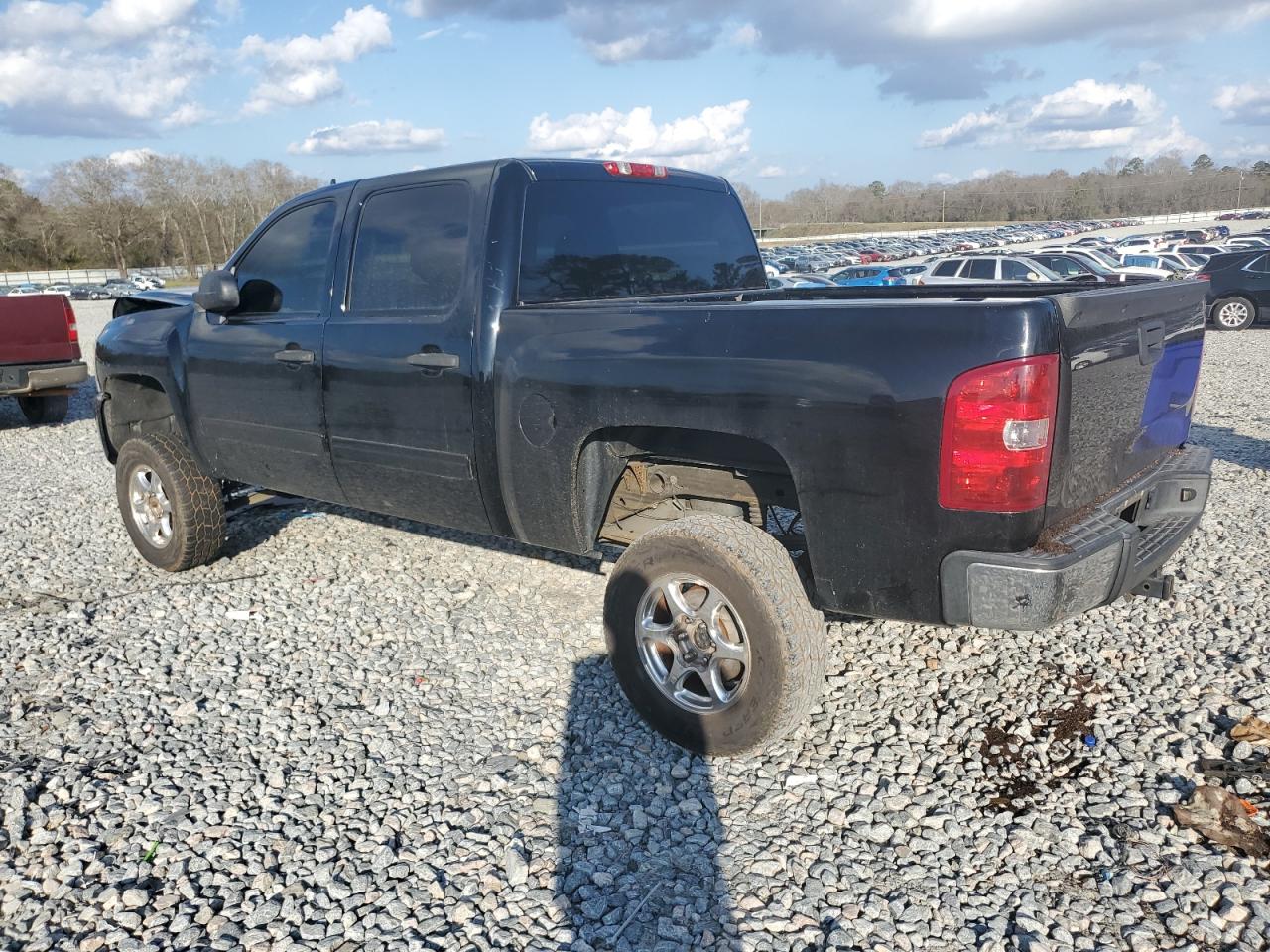2011 Chevrolet Silverado - Image 2