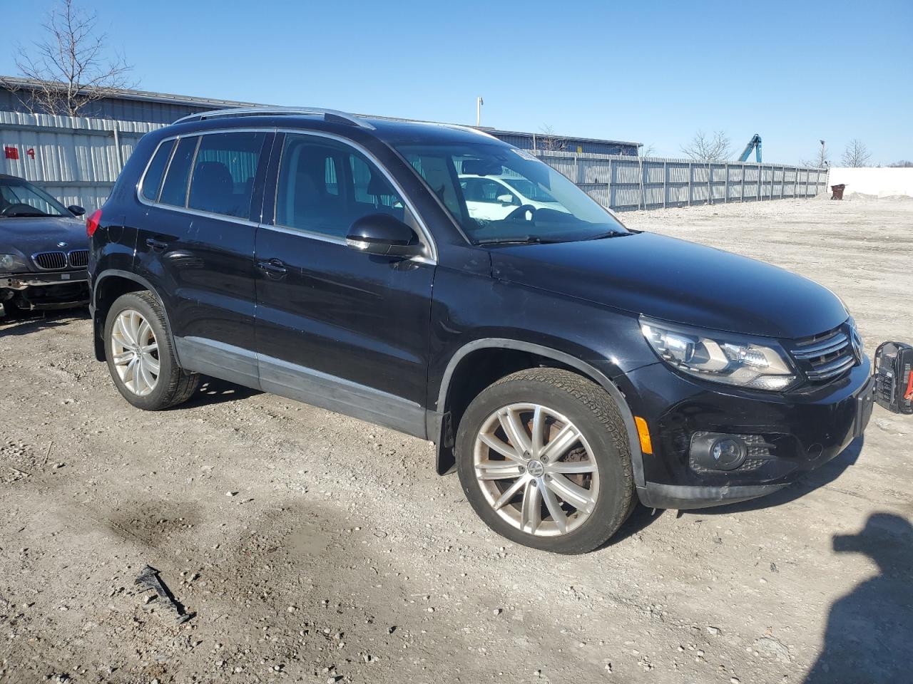 2016 Volkswagen Tiguan - Image 4