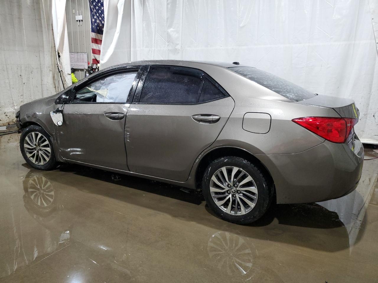 2017 Toyota Corolla - Image 2