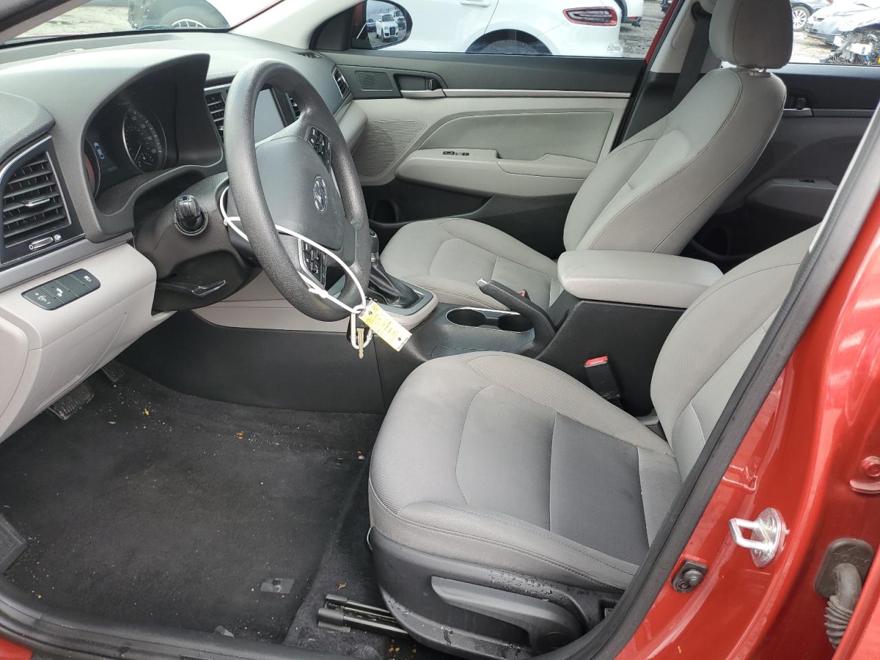 2018 Hyundai Elantra - Image 7