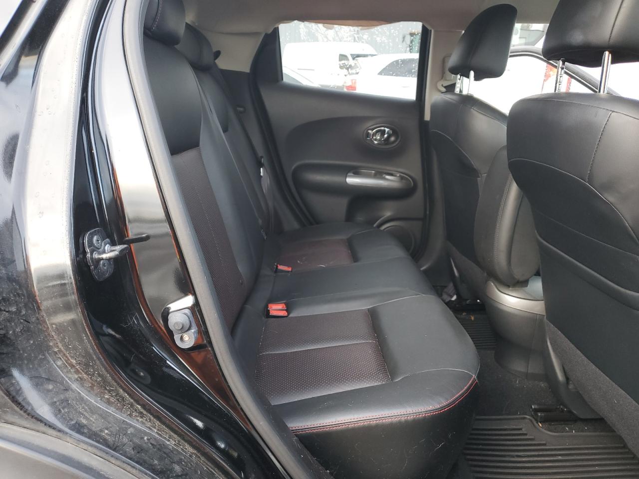 2013 Nissan Juke - Image 10
