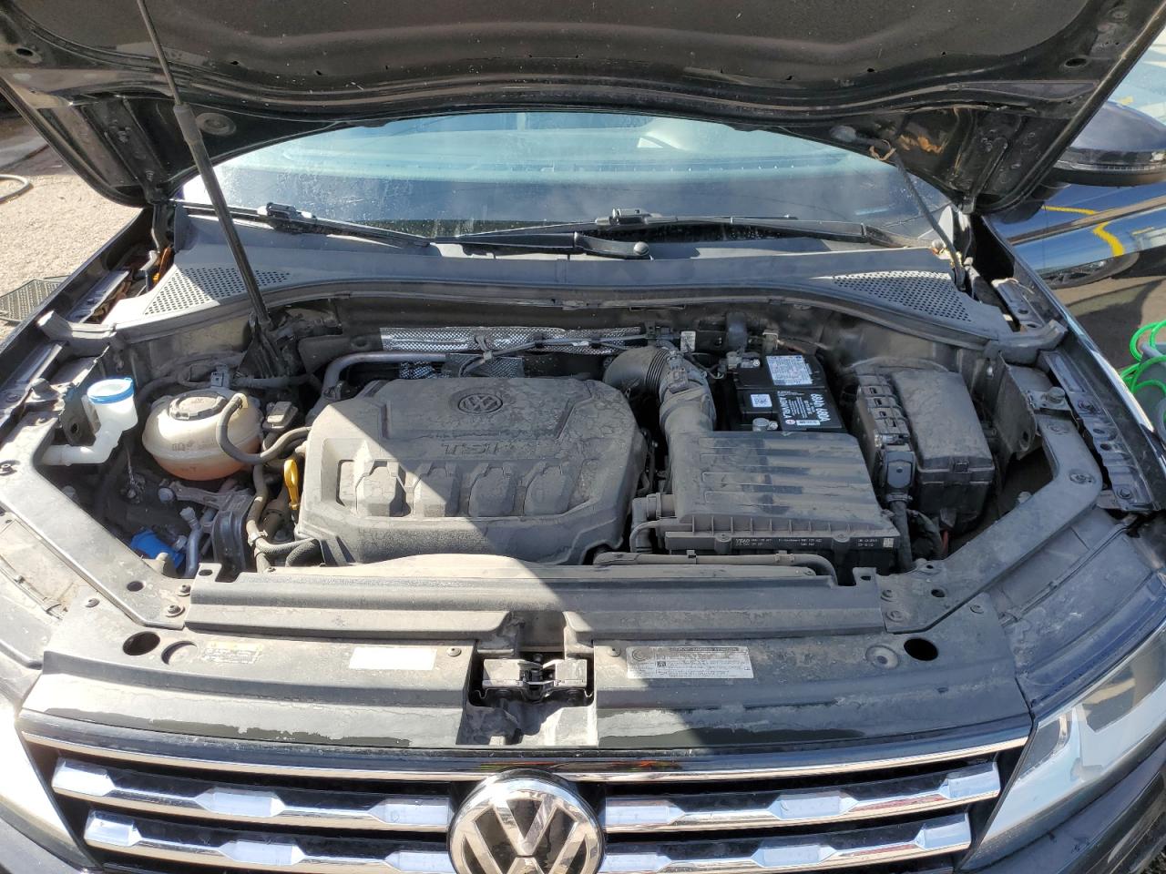 2020 Volkswagen Tiguan - Image 12