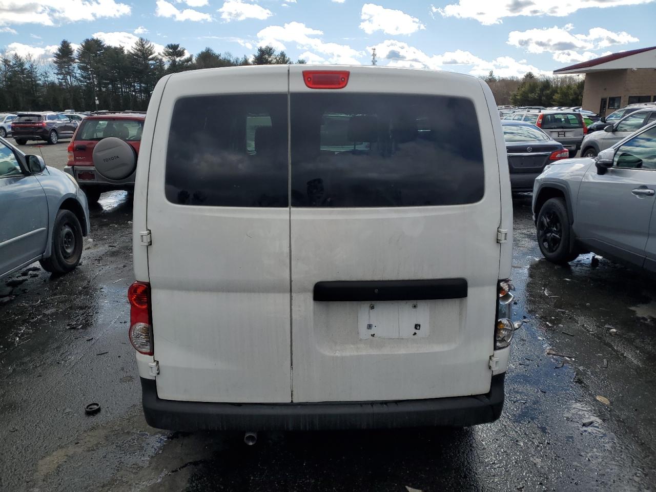 2015 Chevrolet Express - Image 6