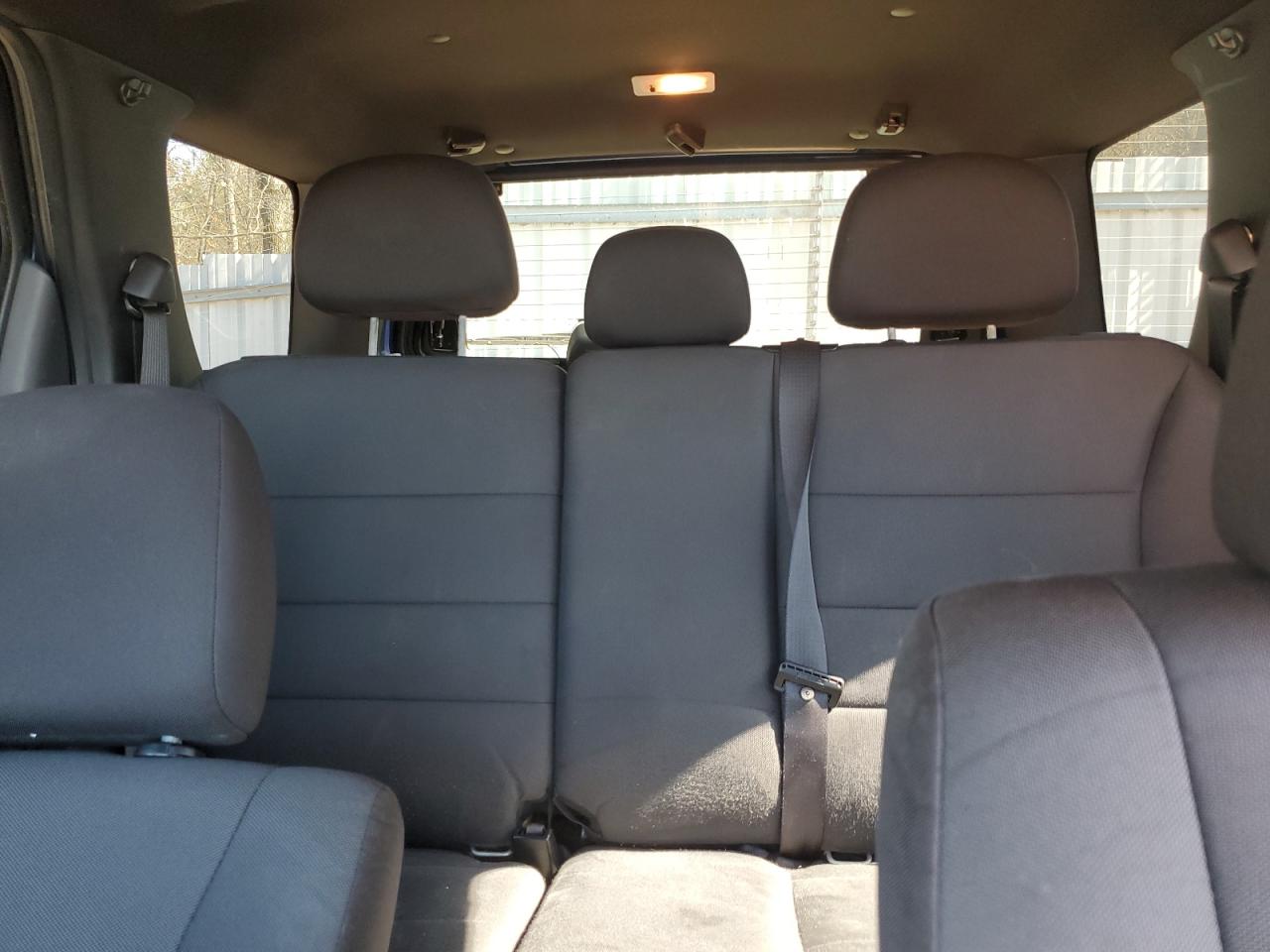 2010 Ford Escape - Image 10
