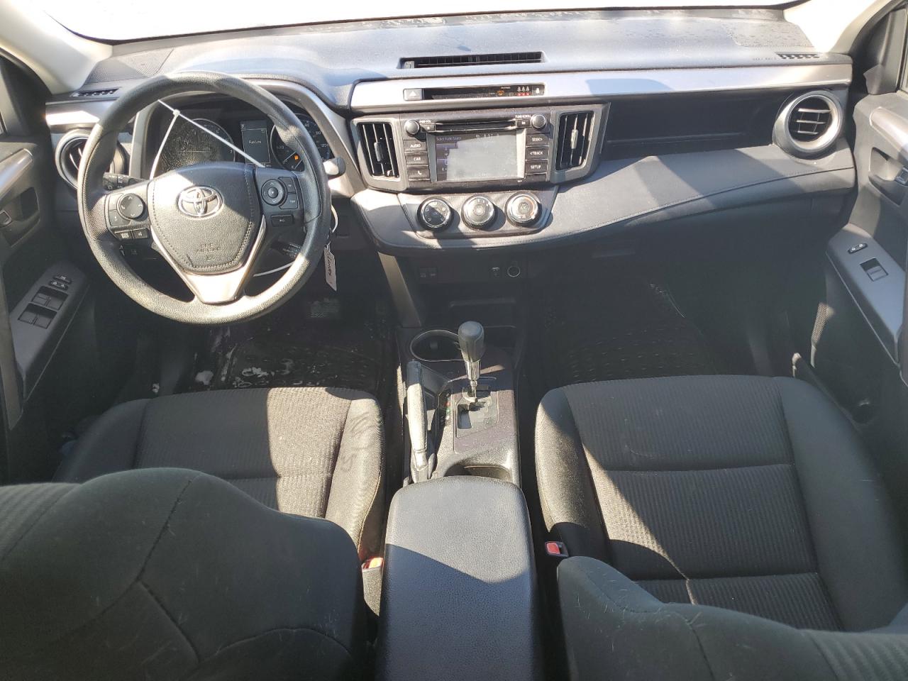 2018 Toyota RAV 4 - Image 8