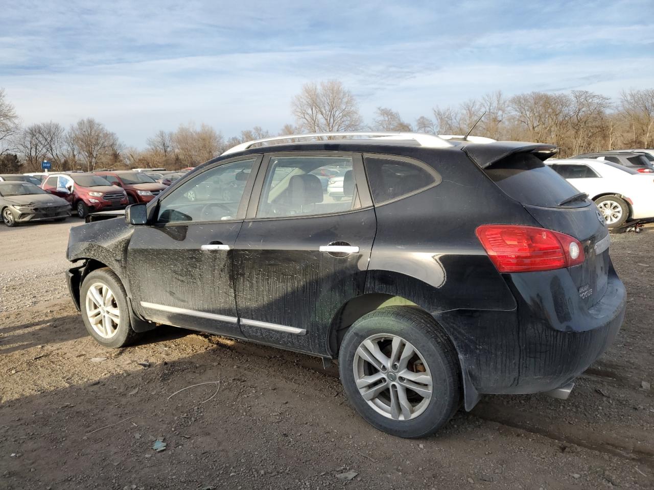 2013 Nissan Rogue - Image 2