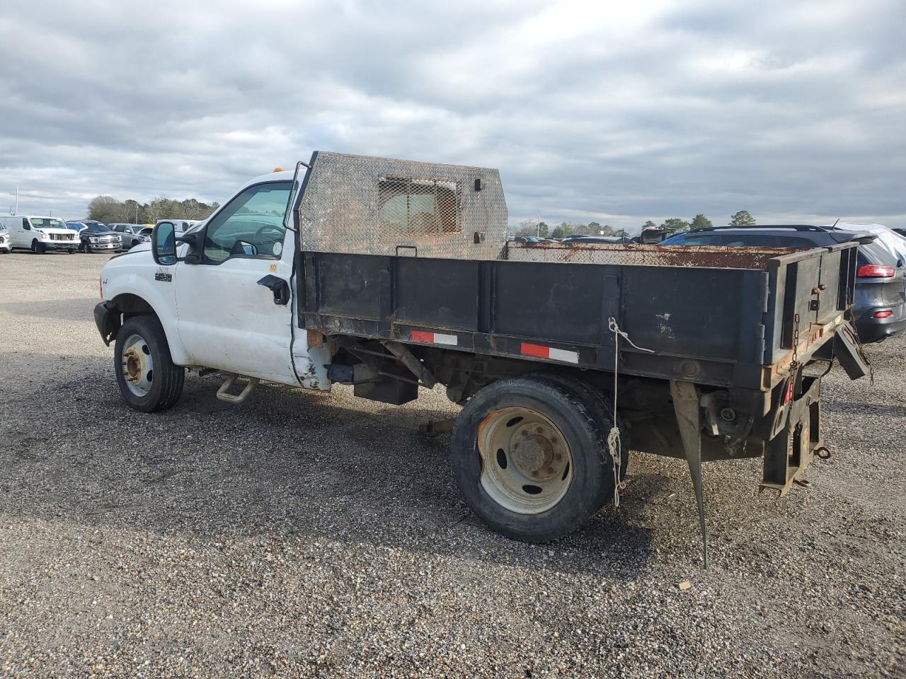 1999 Ford F450 - Image 2