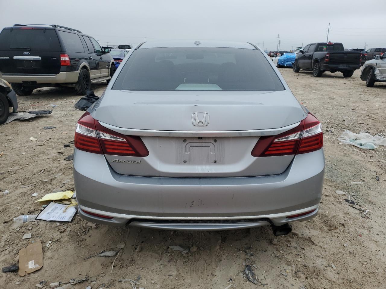 2017 Honda Accord - Image 6