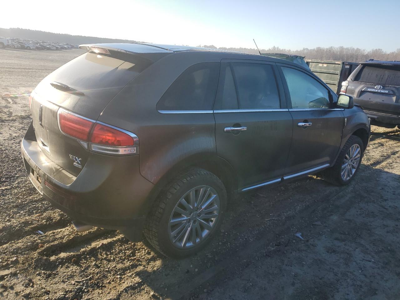 2011 Lincoln MKX - Image 3
