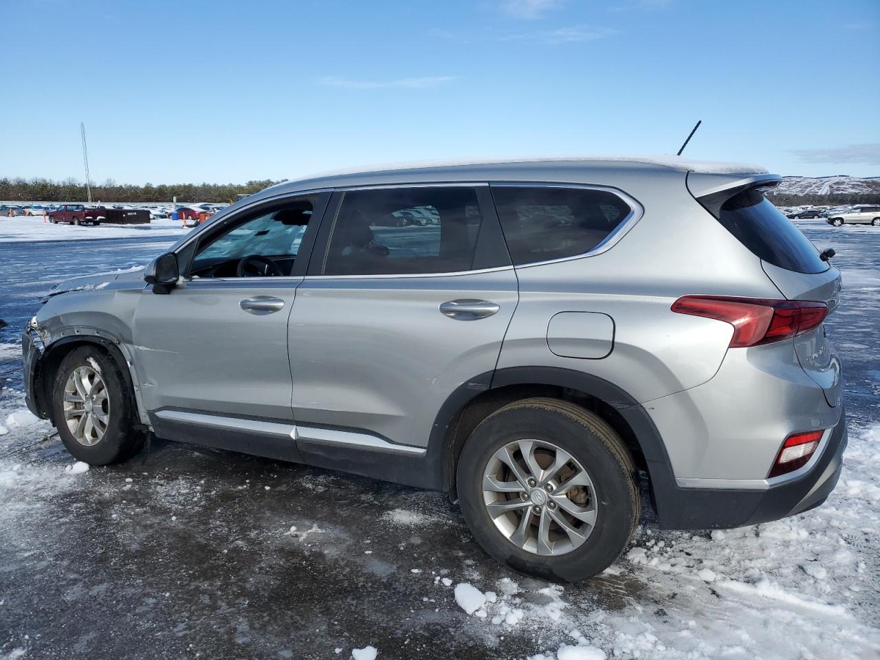 2020 Hyundai Santa Fe - Image 2