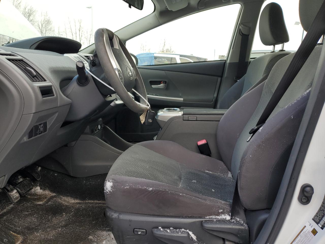 2013 Toyota Prius - Image 7