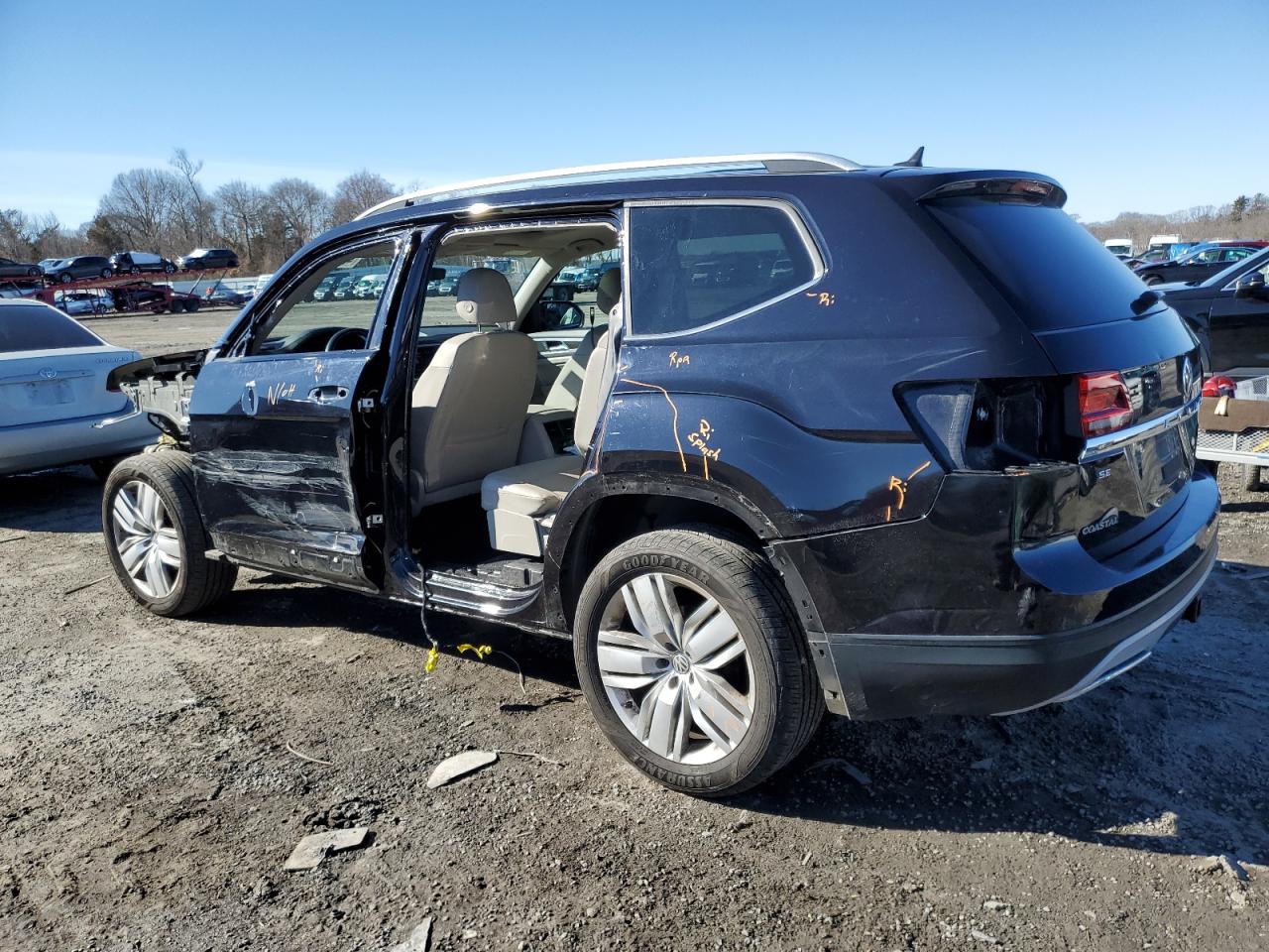 2019 Volkswagen Atlas - Image 2