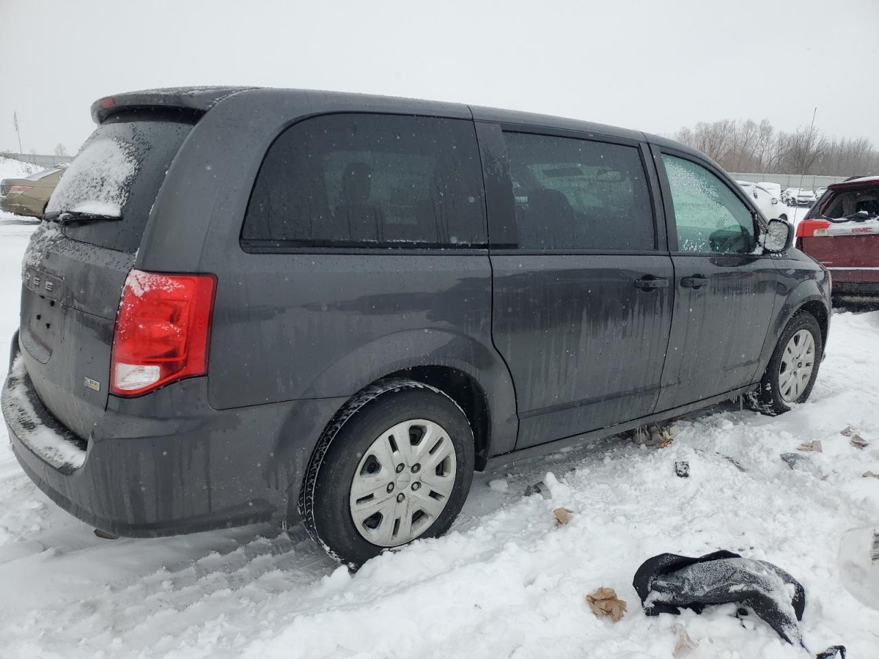 2019 Dodge Caravan - Image 3