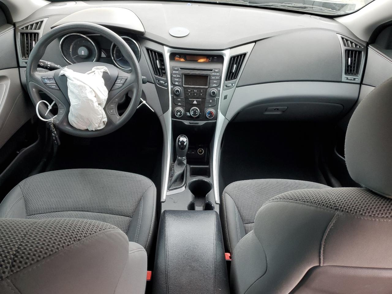 2014 Hyundai Sonata - Image 8
