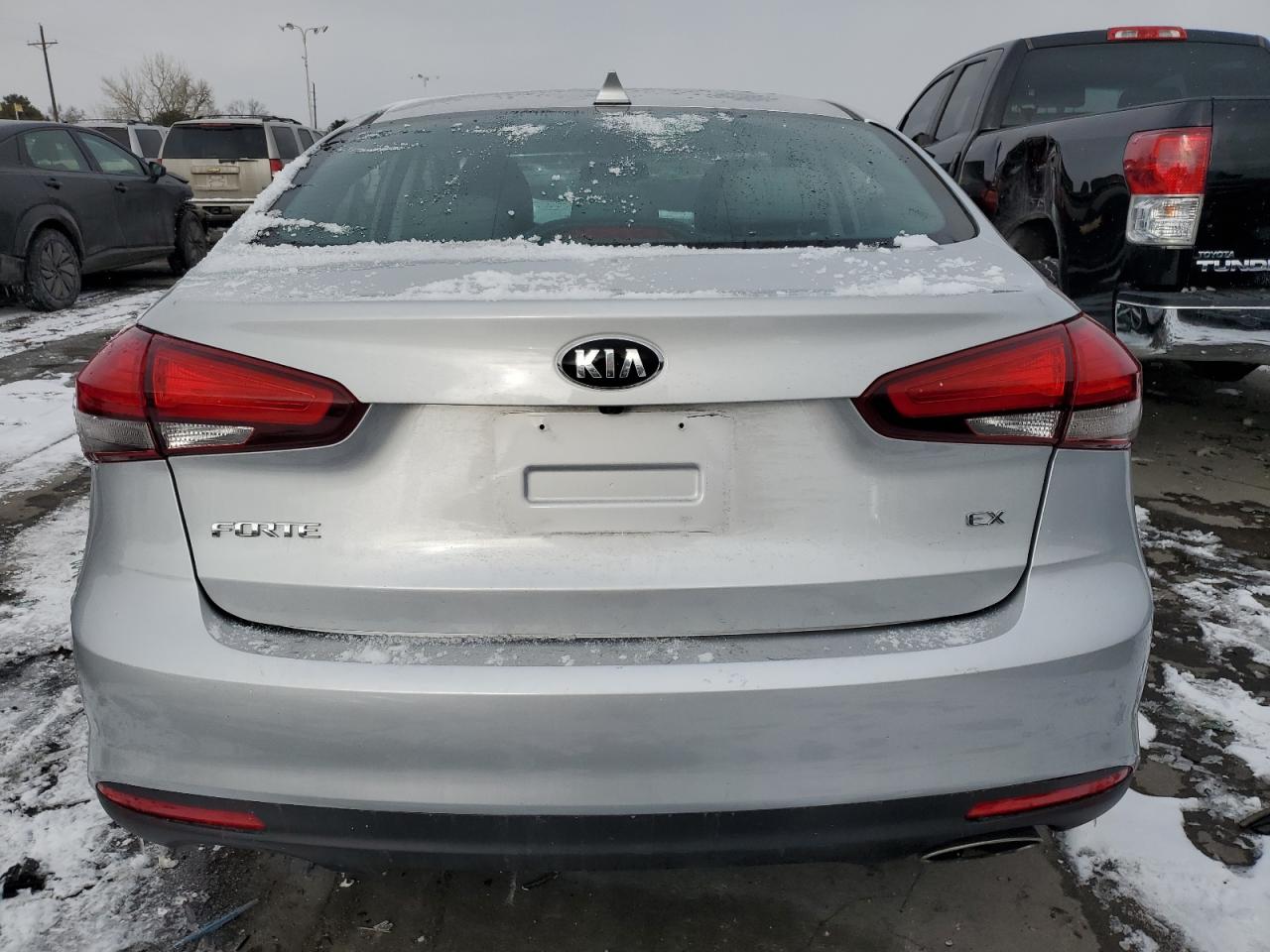2017 Kia Forte - Image 6