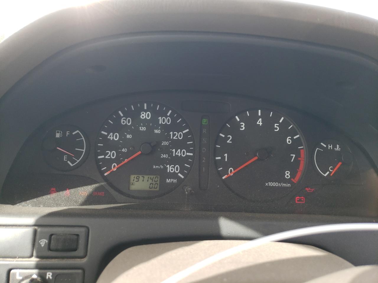 2000 Nissan Maxima - Image 9