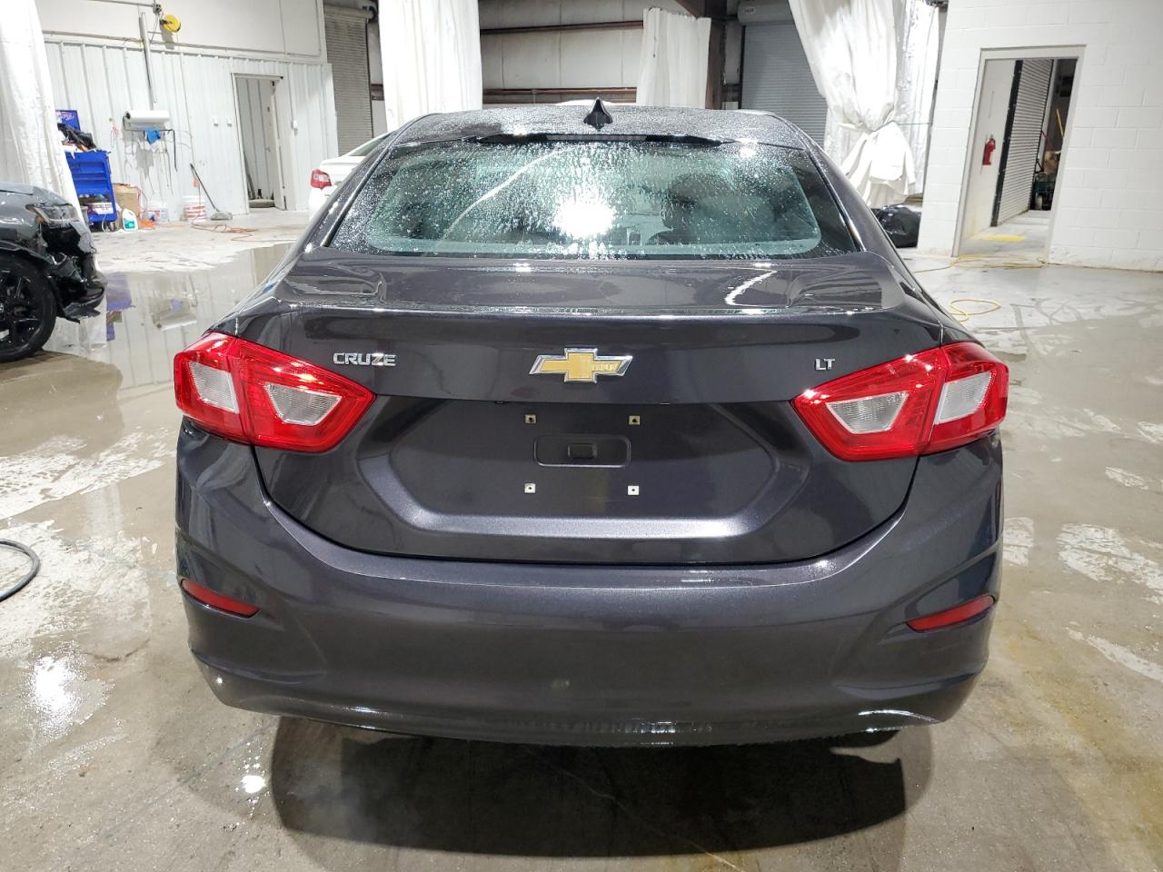 2017 Chevrolet Cruze - Image 6