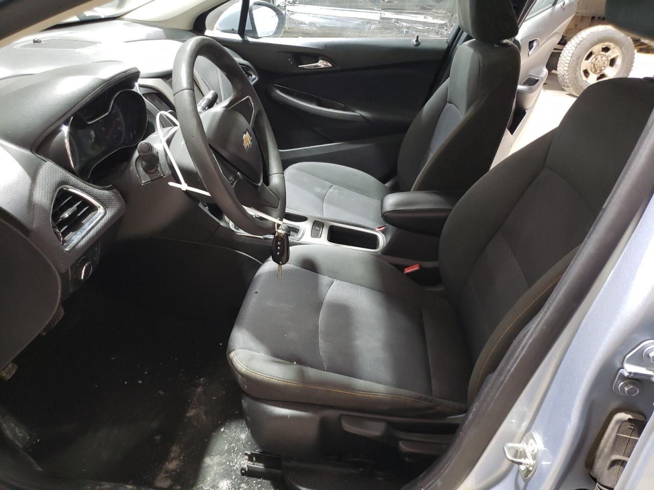2018 Chevrolet Cruze - Image 7