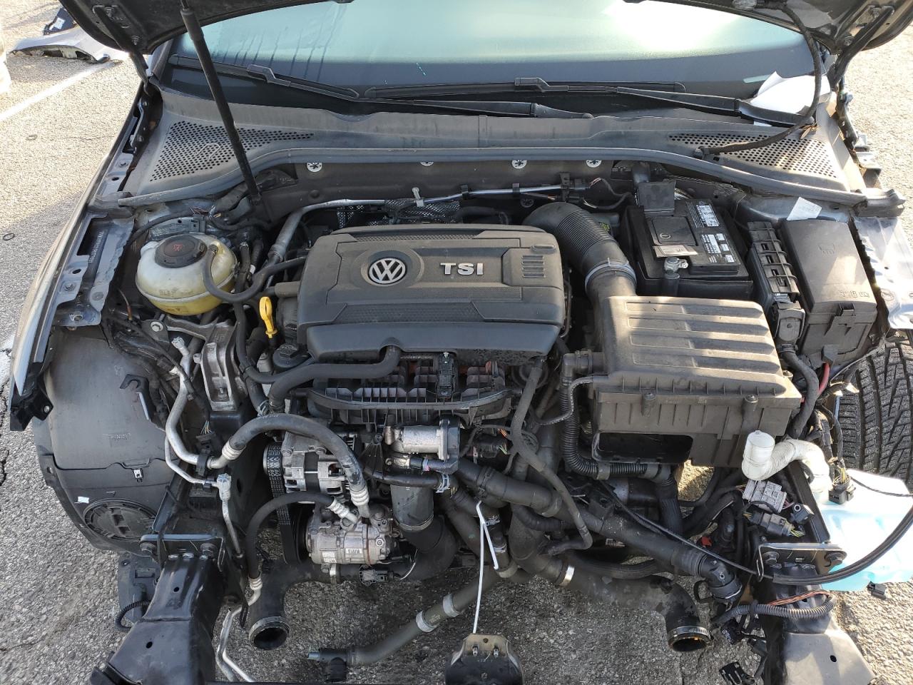 2018 Volkswagen Golf - Image 11