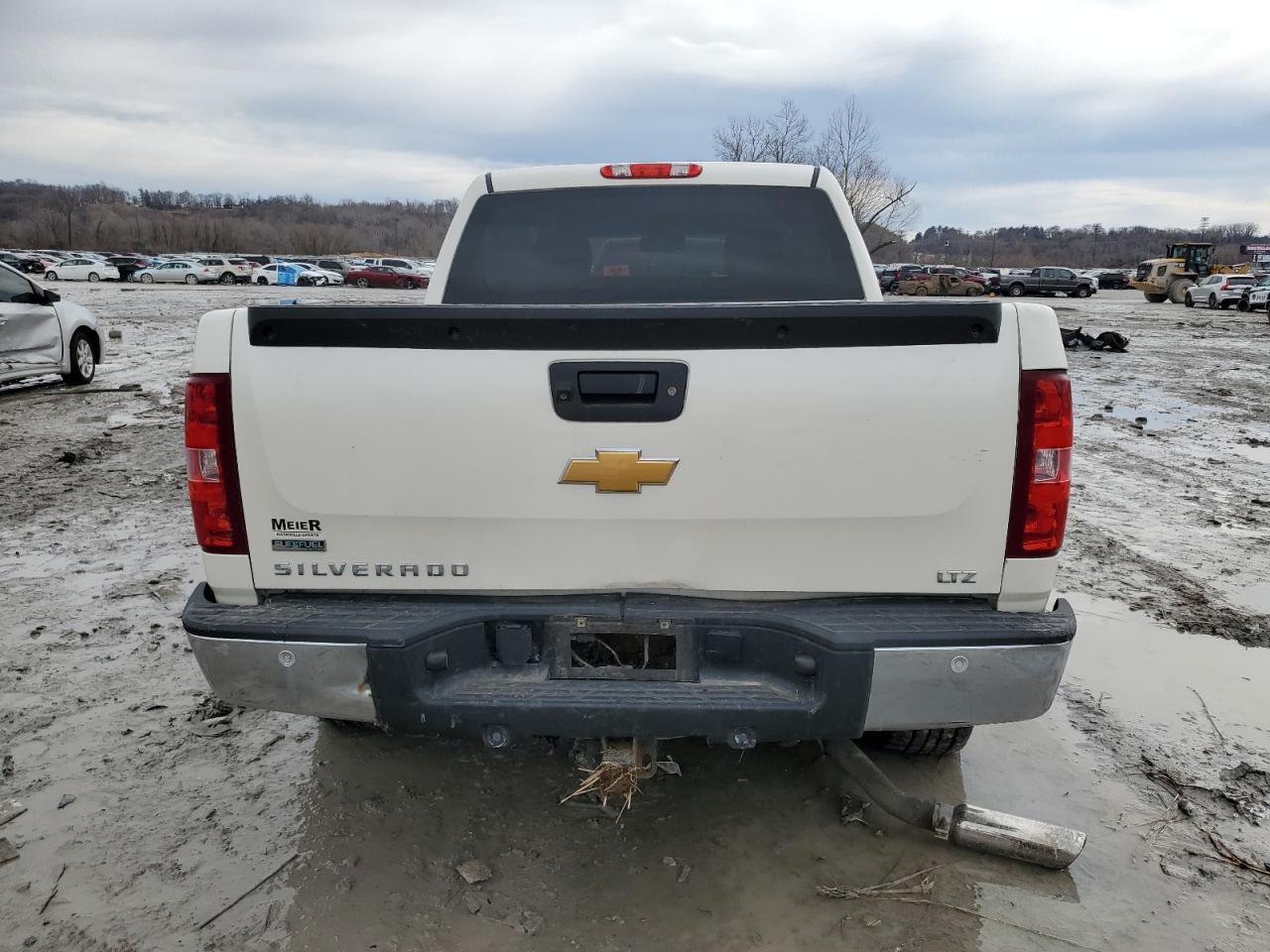 2012 Chevrolet Silverado - Image 6