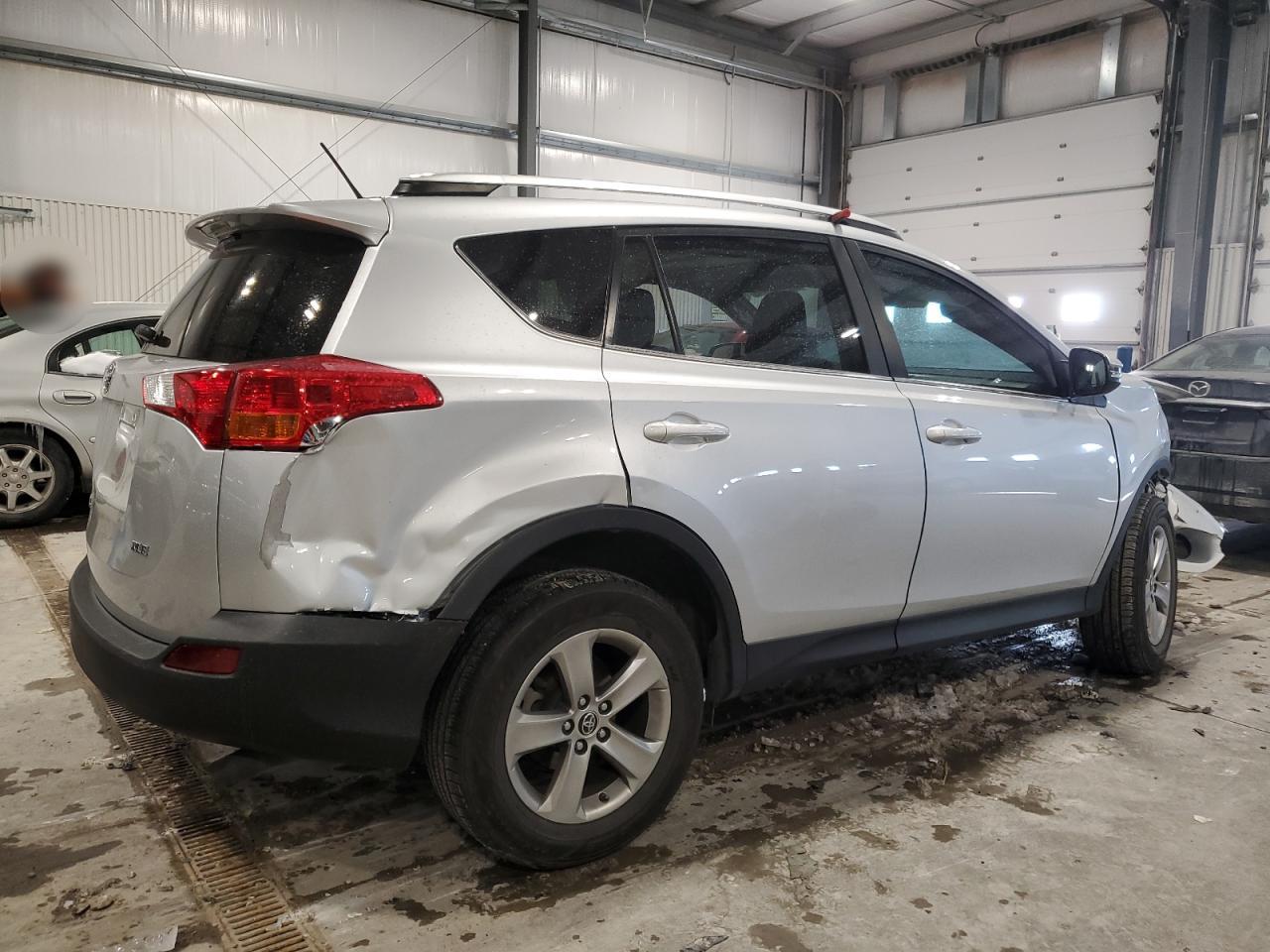2015 Toyota RAV 4 - Image 3