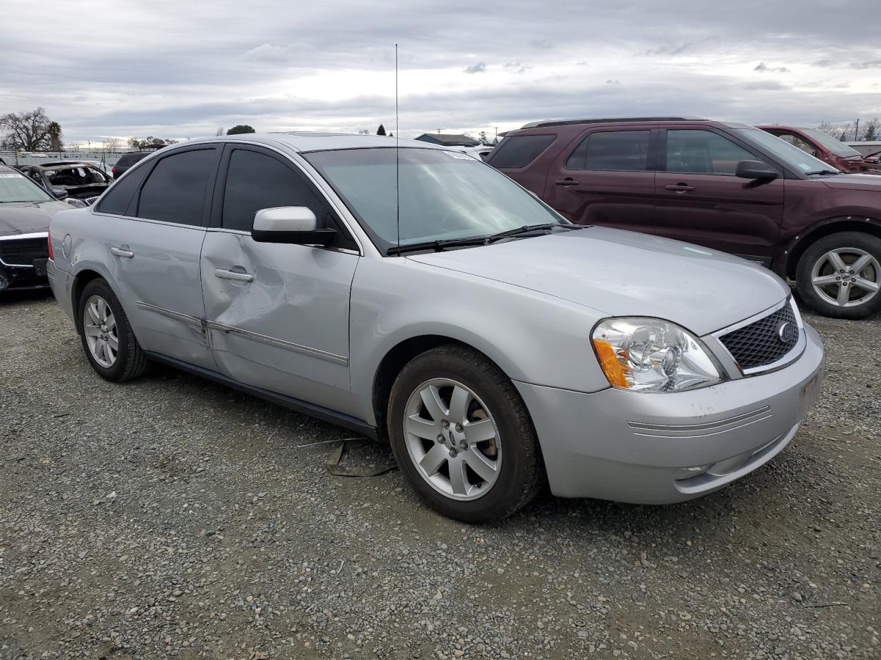 2005 Ford Five Hundred - Image 4