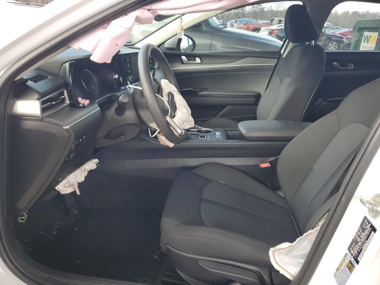 2023 Kia K5 - Image 7
