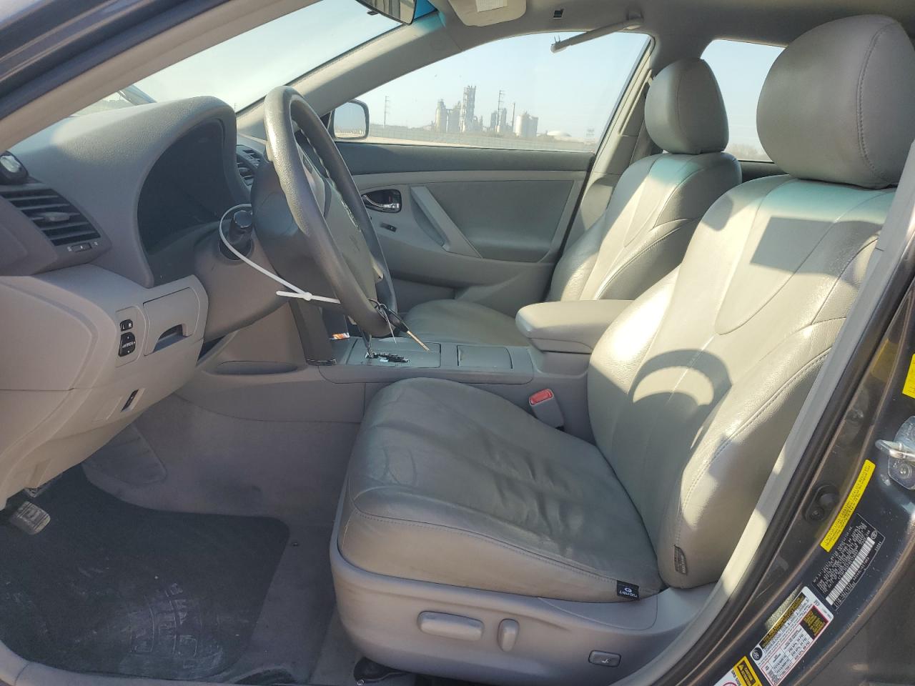 2011 Toyota Camry - Image 7