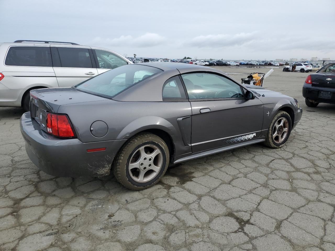 2003 Ford Mustang - Image 3