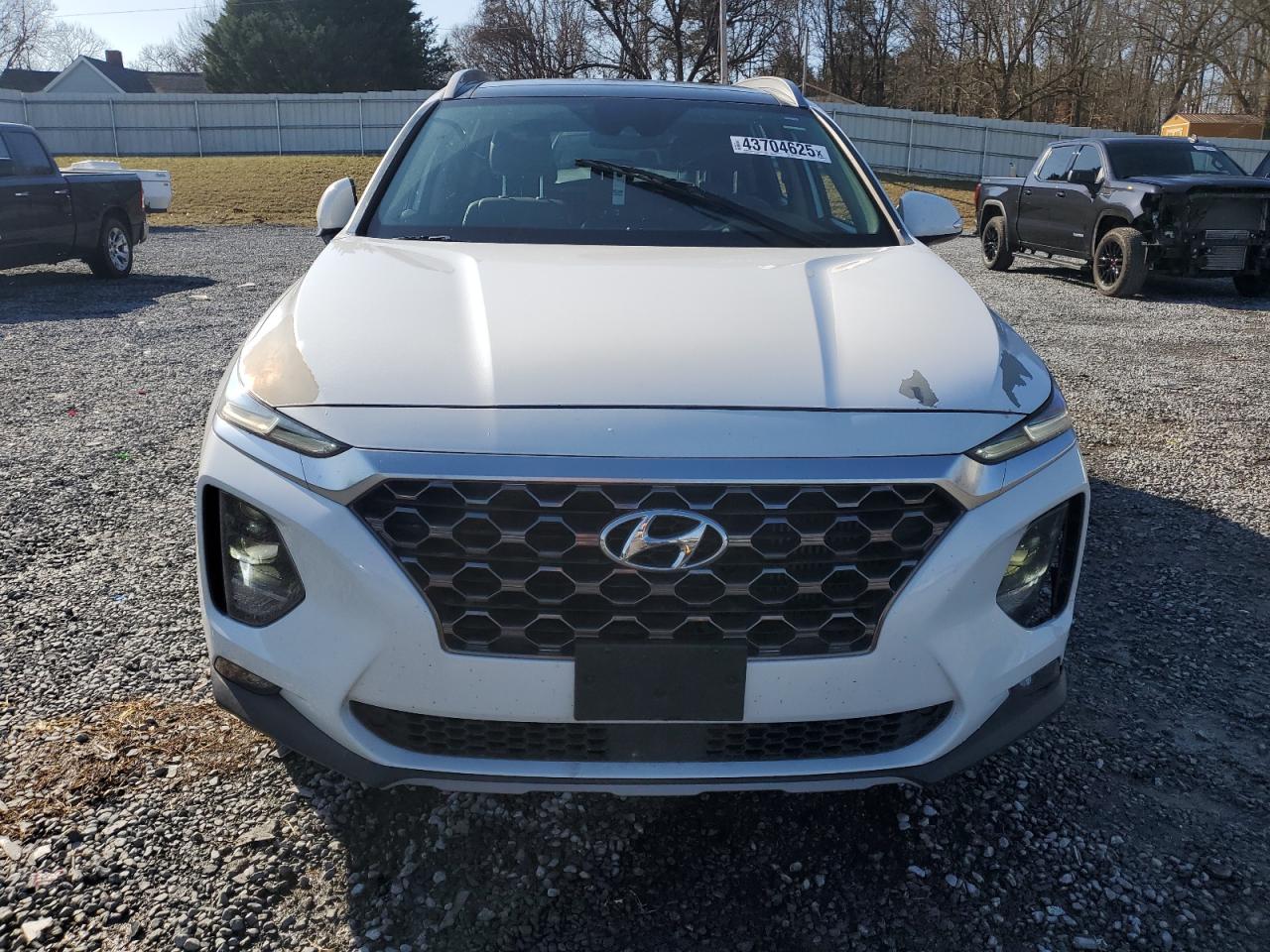 2020 Hyundai Santa Fe - Image 5