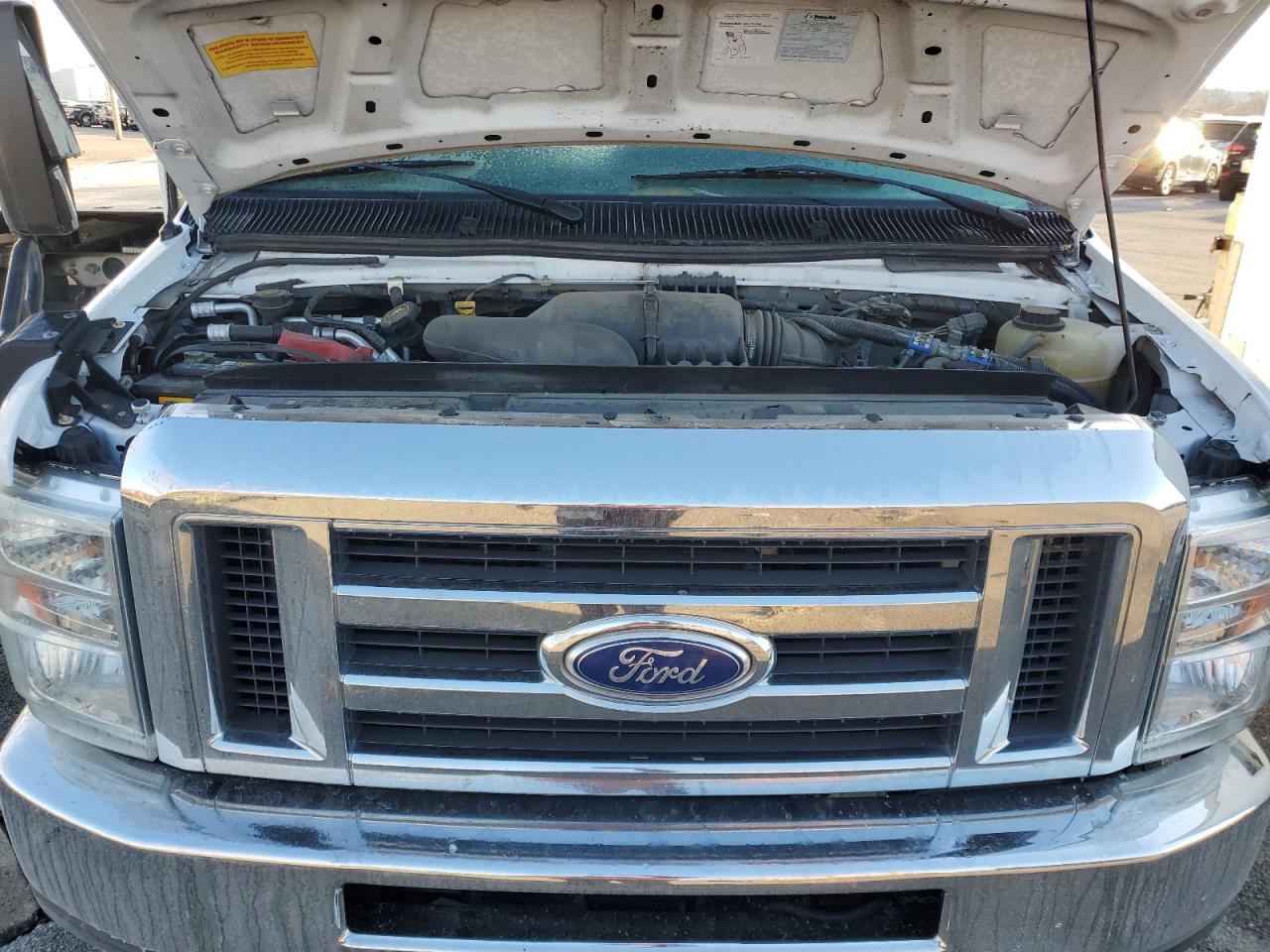 2016 Ford Econoline - Image 7