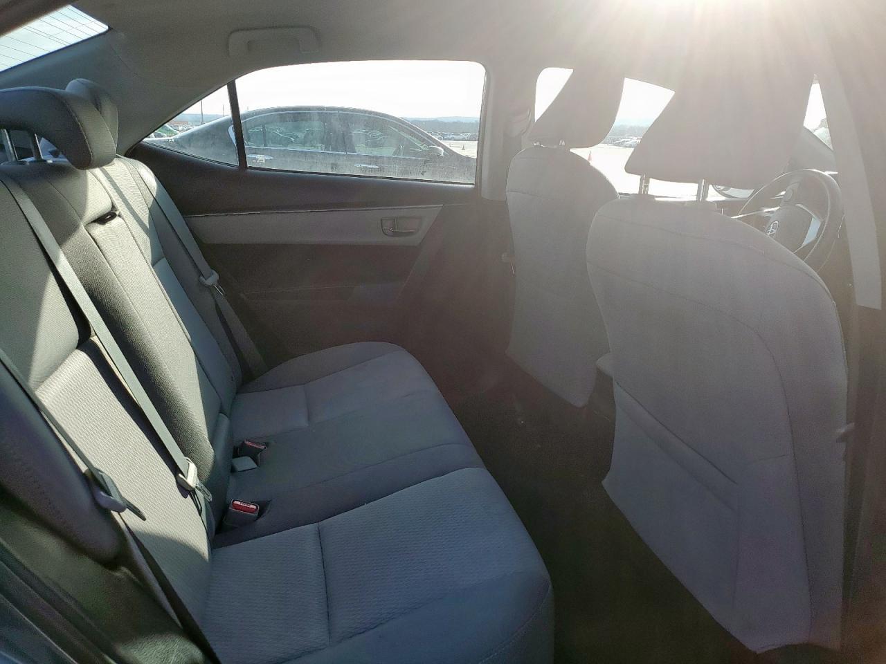 2015 Toyota Corolla - Image 10