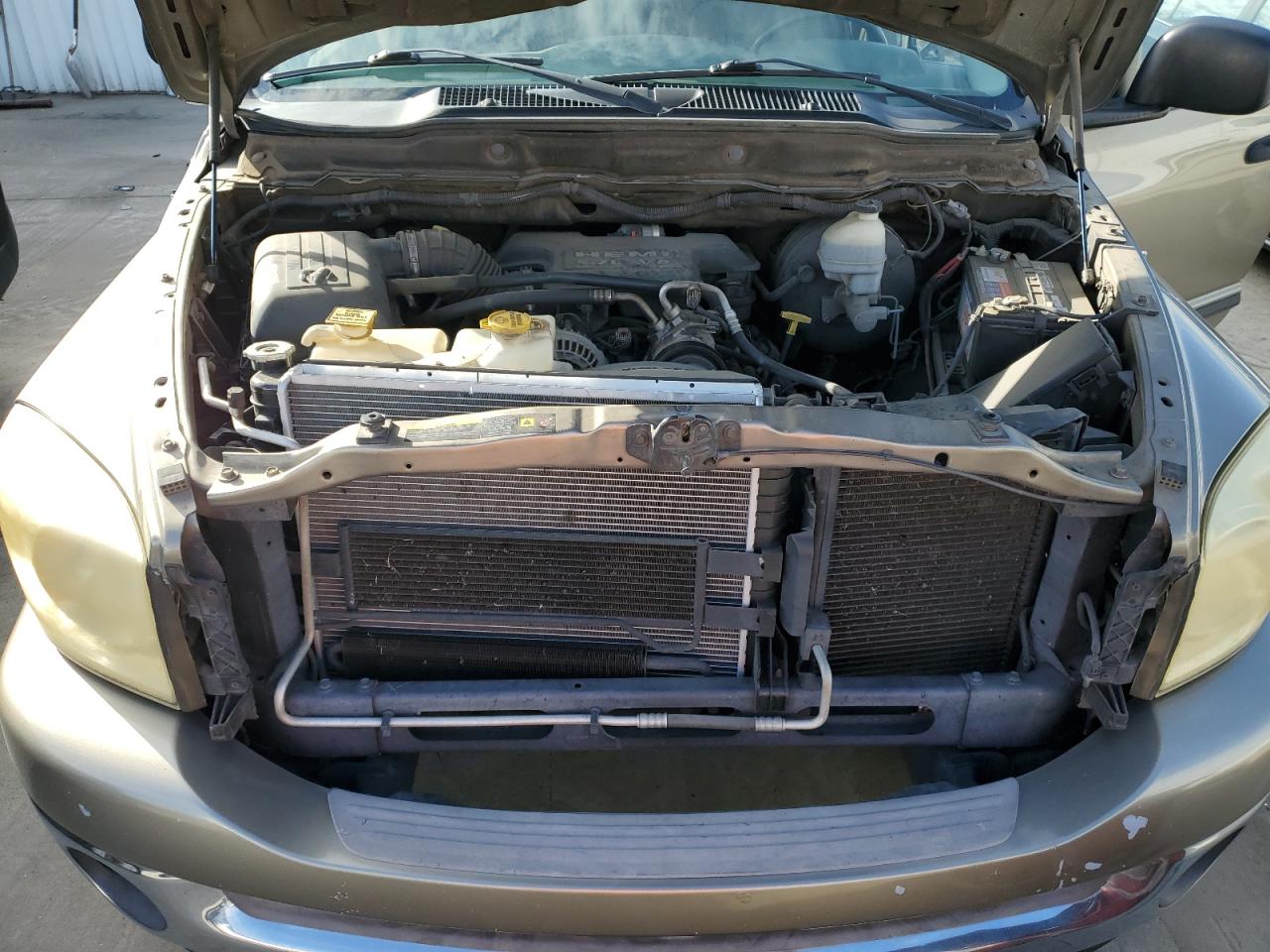 2006 Dodge RAM - Image 11