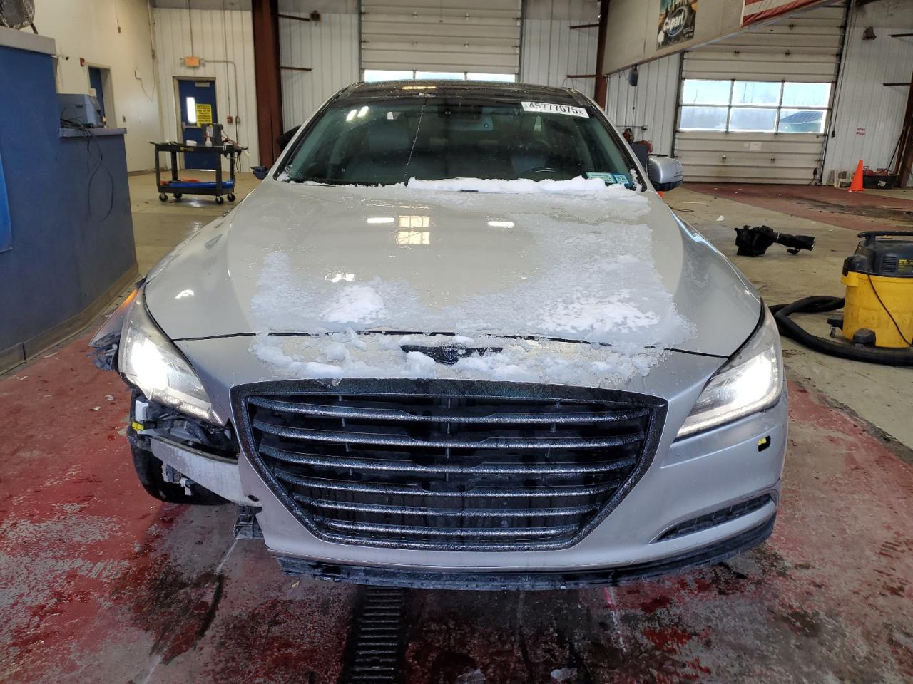 2015 Hyundai Genesis - Image 5