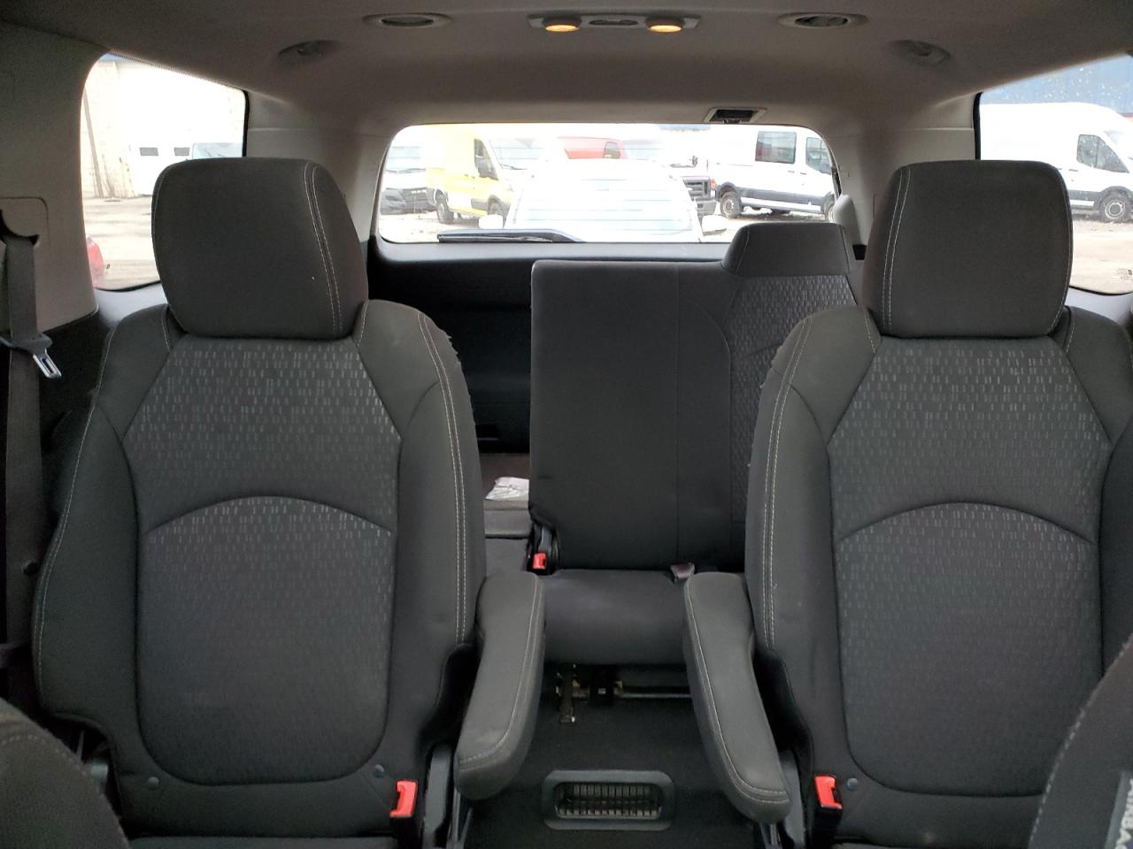 2015 GMC Acadia - Image 10