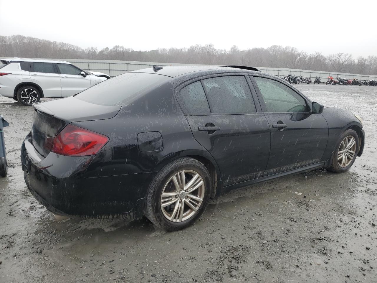 2013 Infiniti G - Image 3